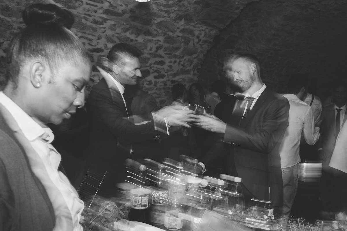 lake como local wedding photographer real reportage